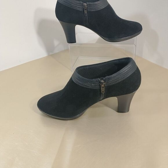 Clarks Black Ankle Boots - Picture 2 of 10
